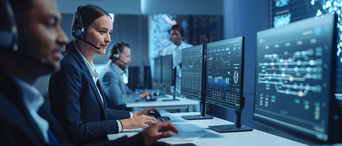 A team of professionals using CanonComplete