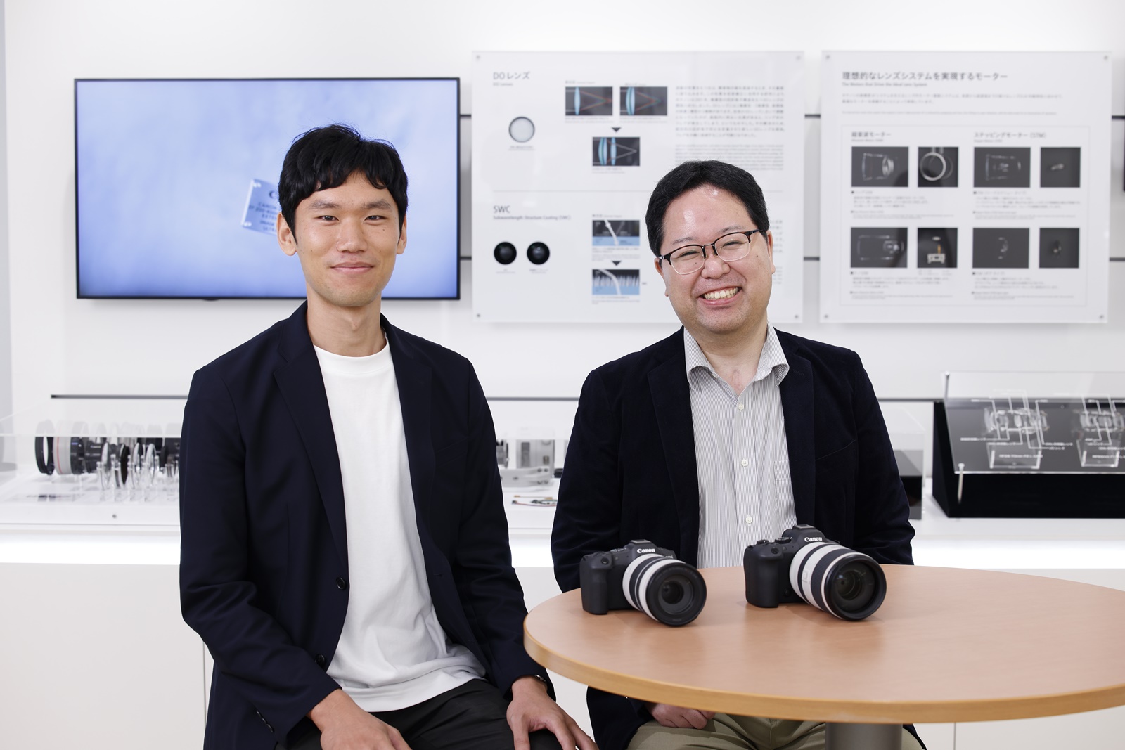 （Left）Electrical design　Daiki Honma （Right）Mechanism design　Kunihiko Sasaki